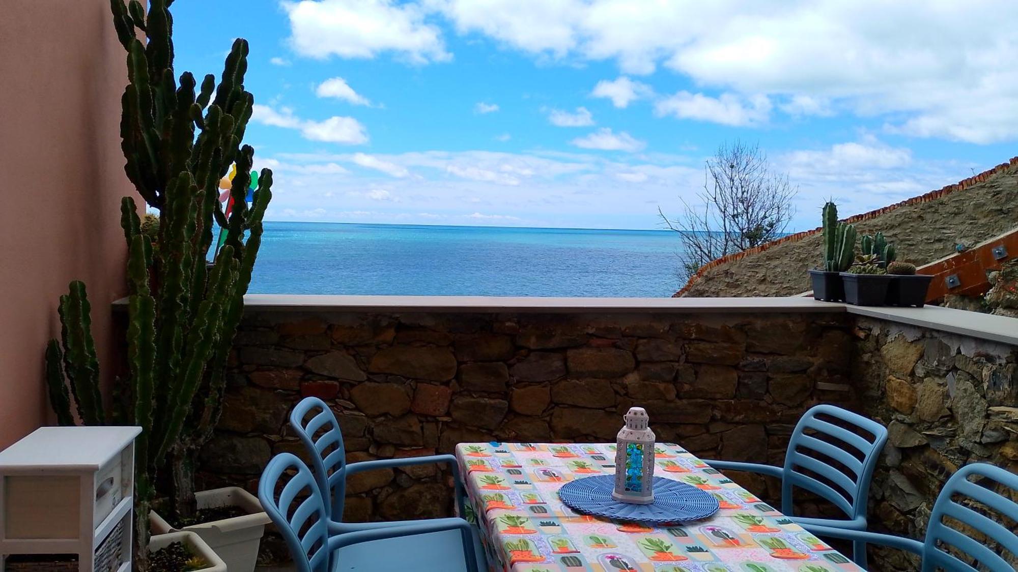 L'Incanto Divino Di Fronte Solo L'Orizzonte! Riomaggiore Extérieur photo