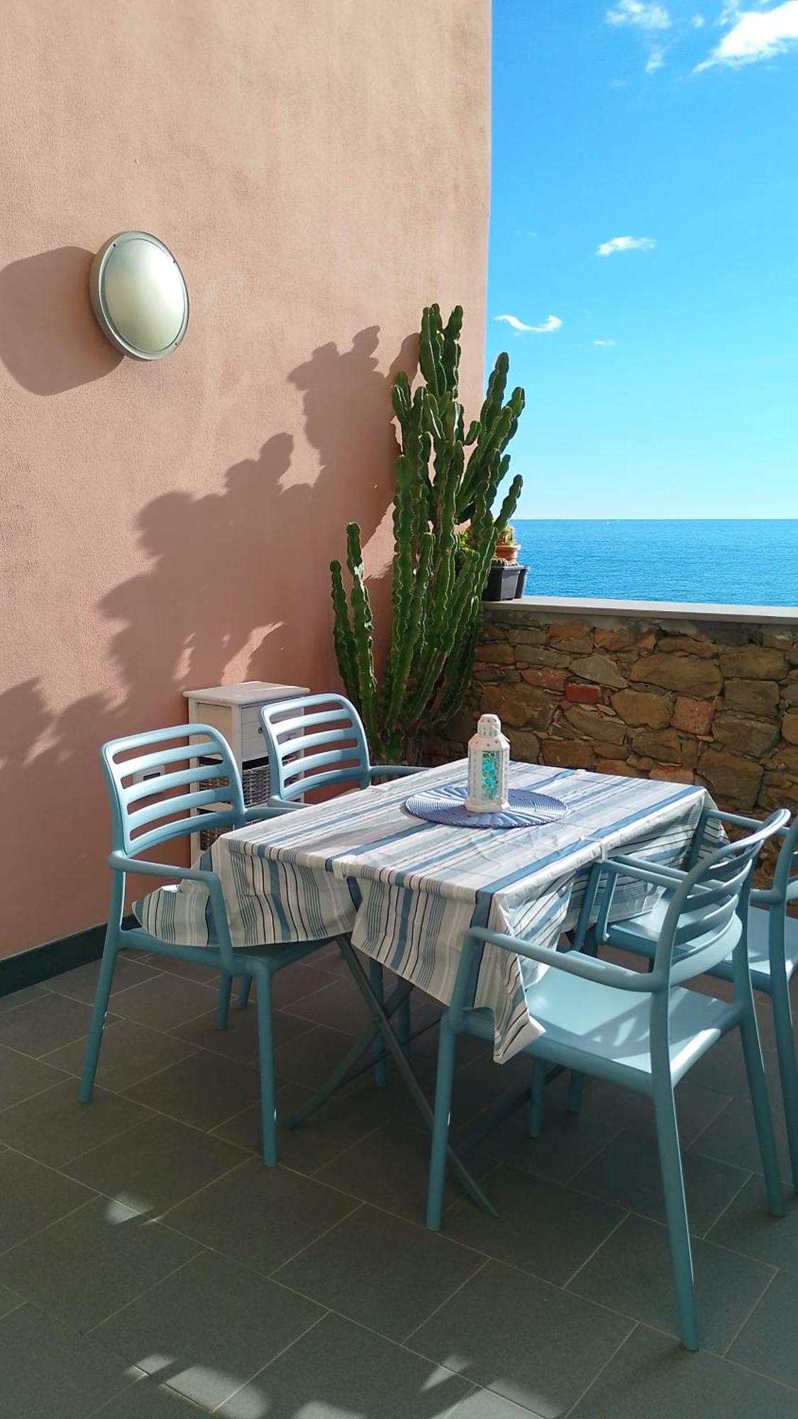 L'Incanto Divino Di Fronte Solo L'Orizzonte! Riomaggiore Extérieur photo