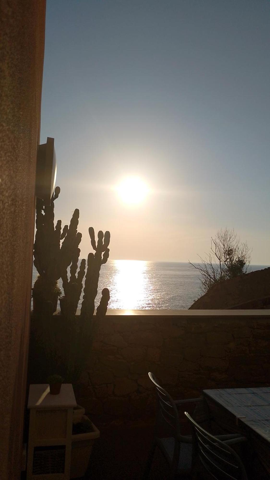 L'Incanto Divino Di Fronte Solo L'Orizzonte! Riomaggiore Extérieur photo